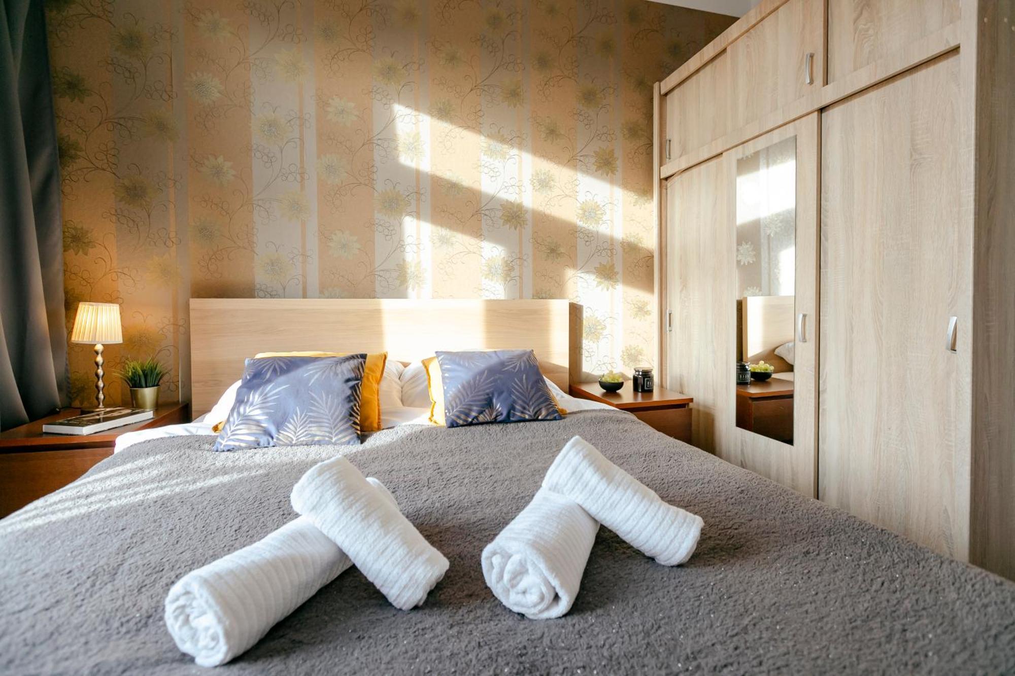 Plac Konstytucji 6 Orange - Apartament Dla 4 Osob - Bezplatny Parking - Free Parking - Piekny Widok Na Panorame Warszawy Warszawa Eksteriør bilde