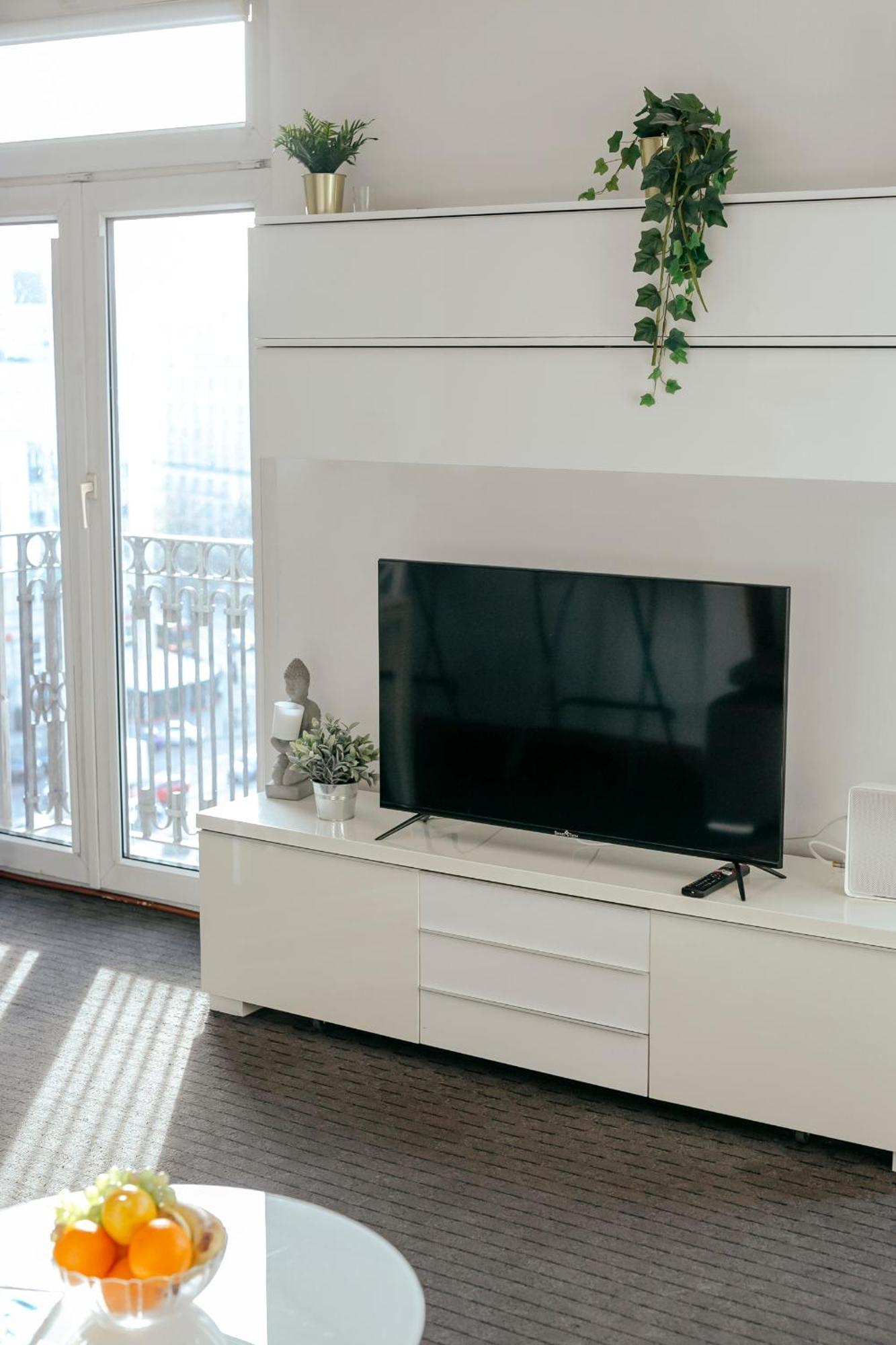 Plac Konstytucji 6 Orange - Apartament Dla 4 Osob - Bezplatny Parking - Free Parking - Piekny Widok Na Panorame Warszawy Warszawa Eksteriør bilde
